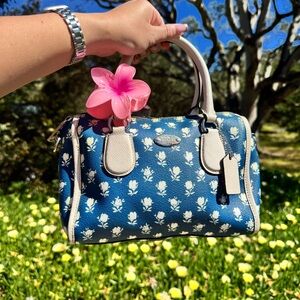 [SOLD] Coach Blue Floral Small Sierra Satchel F37237 + Clip